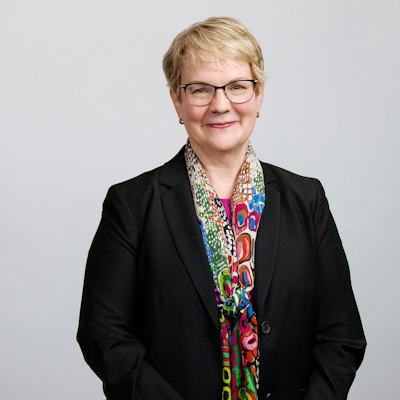 Dr Vanessa Beasley Lois Elfman