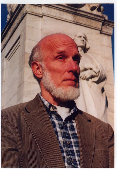 In 1974, Dr. James W. Loewen authored the history book, Mississippi: Conflict and Change, but had to sue to overturn rejection of implementation of the book in the state’s high school system by the purchasing board.